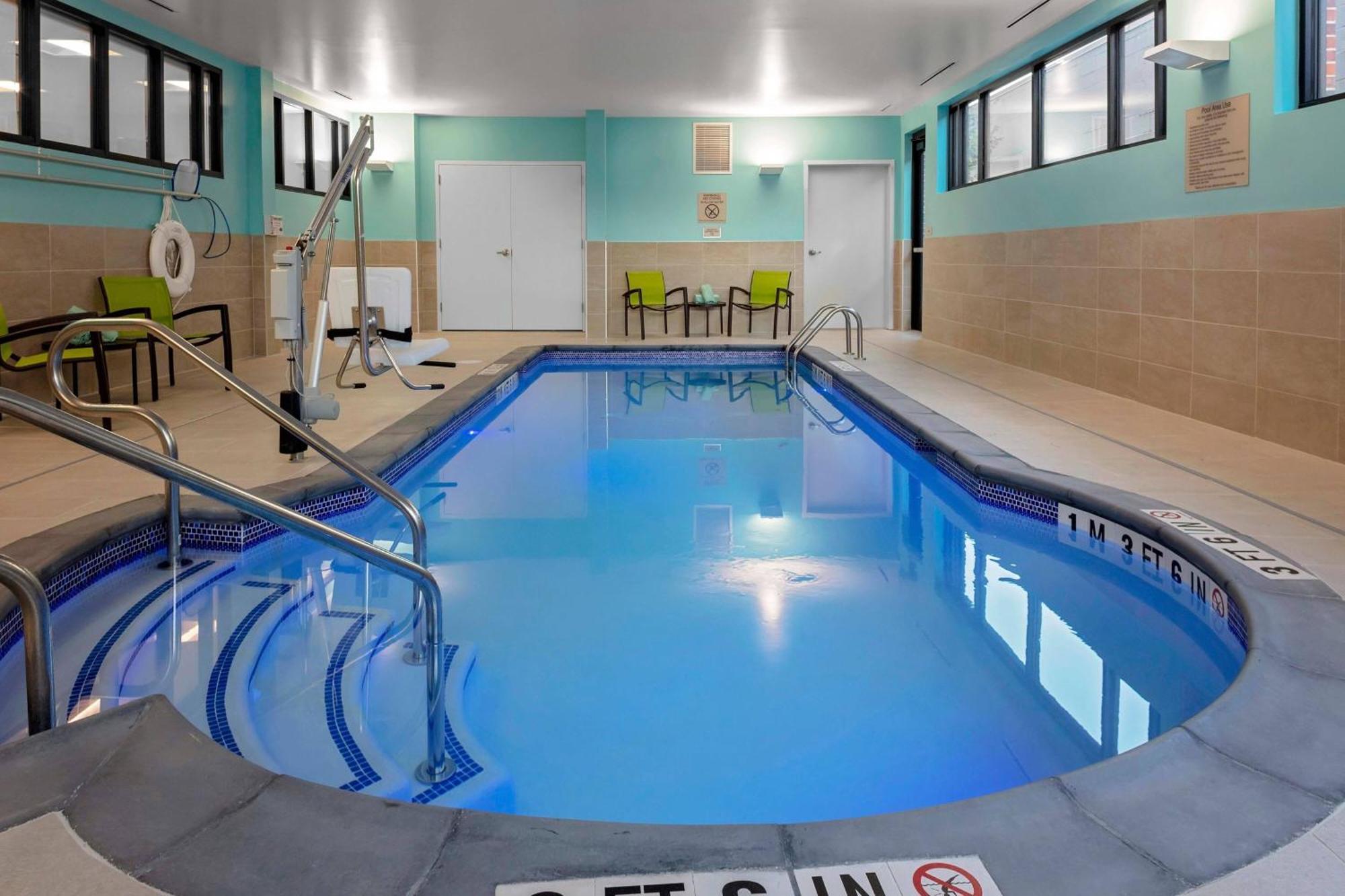 Springhill Suites By Marriott Kansas City Plaza מראה חיצוני תמונה