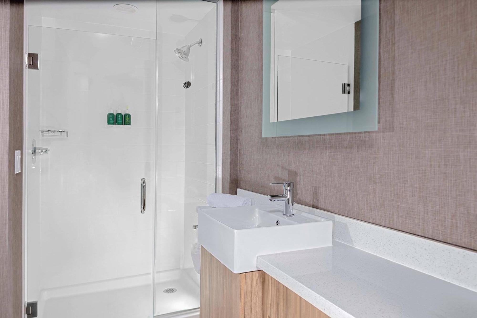 Springhill Suites By Marriott Kansas City Plaza מראה חיצוני תמונה